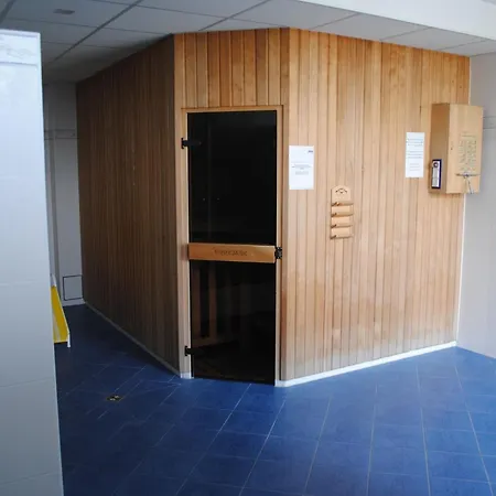 Hanseatic 501 دوهنين